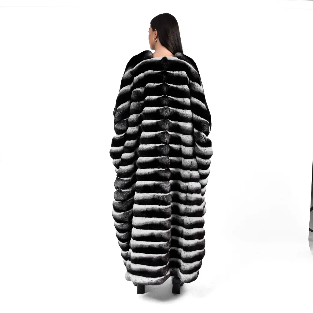31 - chinchila Bisht Black & wight 3.webp