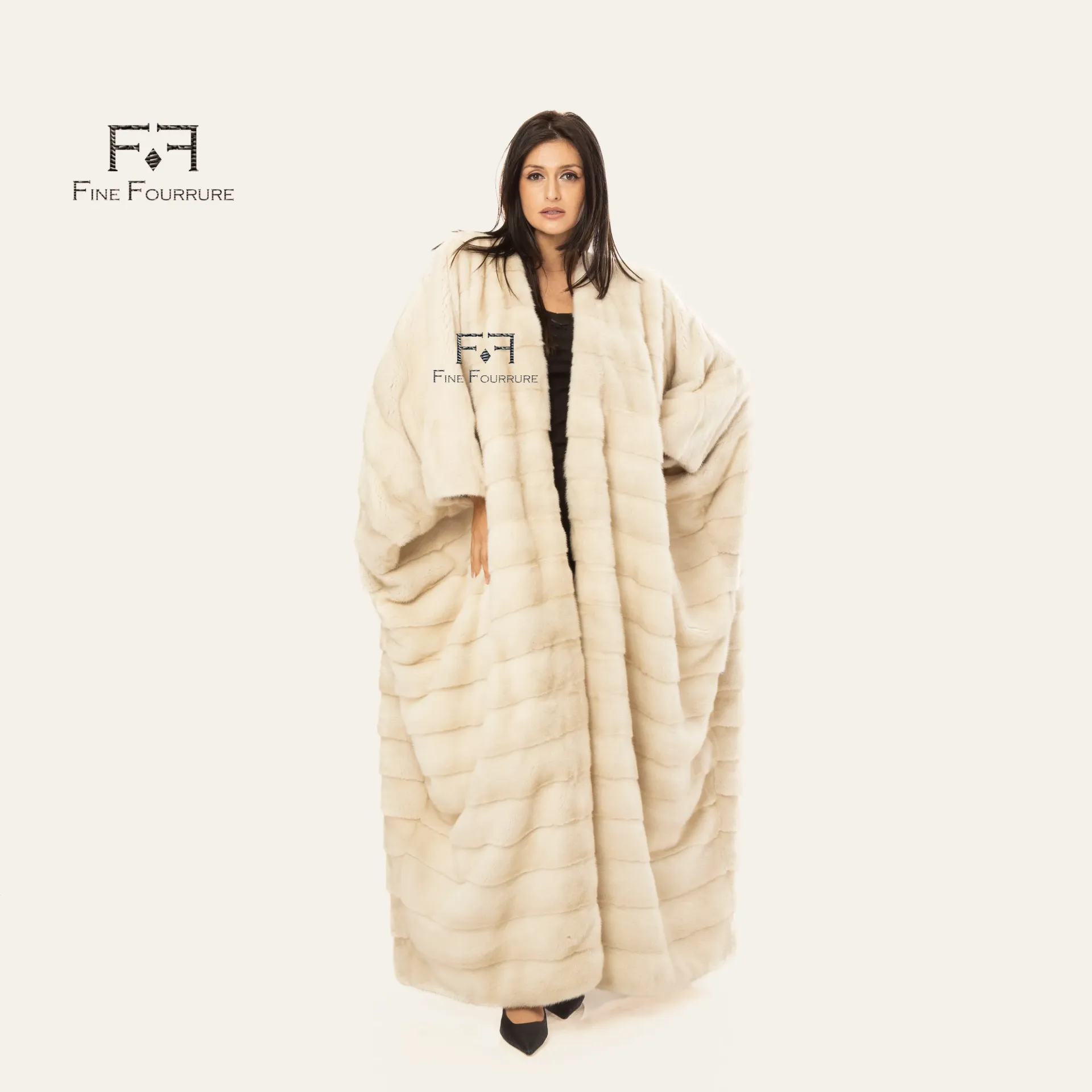 [700598] BISHT WITH MINK FUR- C CUT -  135cm (BLACK)