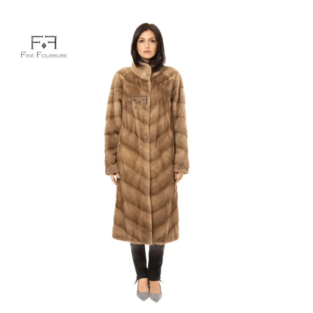 جاكيت فرو المنك الكندي  الطول  110 cm